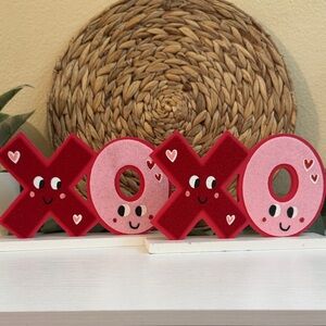 Red and Pink XOXO Decorative Letters